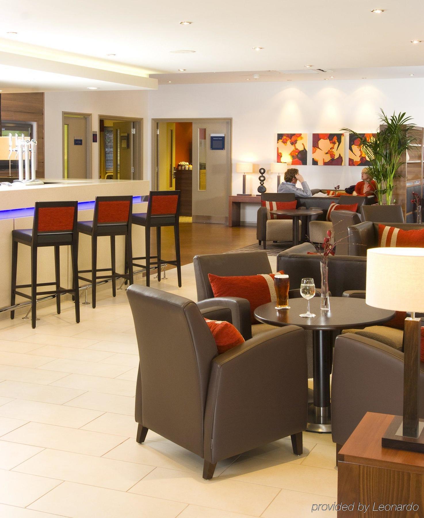Holiday Inn Express Taunton East By Ihg Exterior foto